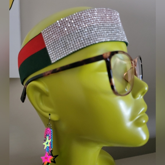 Readers +1.75 - Picture 3 of 3